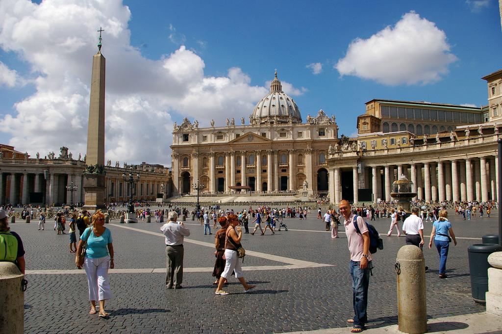 Vatican Heart Rom Exteriör bild